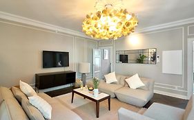 Stylish 4 Bedroom Apartment In Cph City